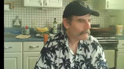 Ray online show from 08-04-26, 07:38