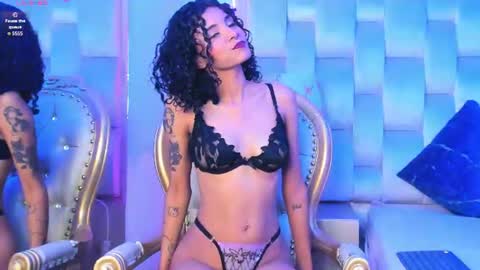 Snapshot of raylicurly chatting on 06-17-26, 03:24 Rayli online show from 06-17-26, 03:24