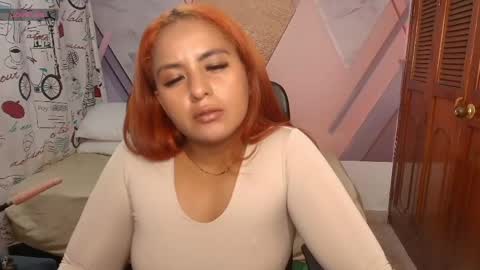 raylin_escobar online show from 05-09-26, 06:13