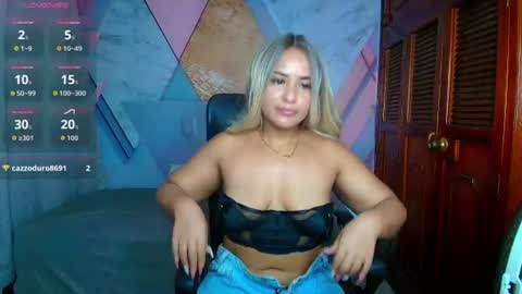 raylin_escobar online show from 07-16-26, 08:48