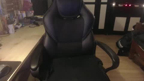 Snapshot of raymann8 chatting on 03-03-26, 09:21 Ray online show from 03-03-26, 09:21