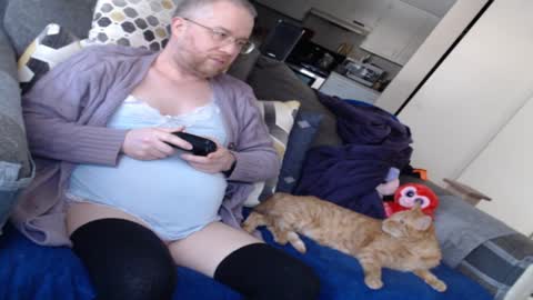 Snapshot of raymondsun chatting on 01-19-25, 08:51 Sunshine Ray online show from 01-19-25, 08:51