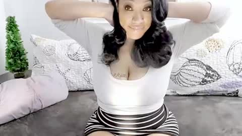 rayne woods online show from 06-23-26, 10:24