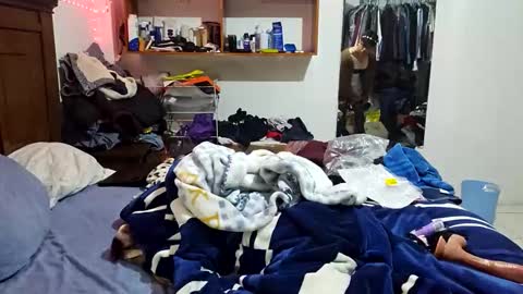 Ray online show from 02-11-26, 04:50