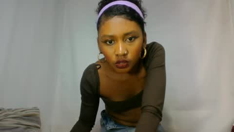Snapshot of razafindrasoa chatting on 06-18-26, 07:30 razafindrasoa online show from 06-18-26, 07:30