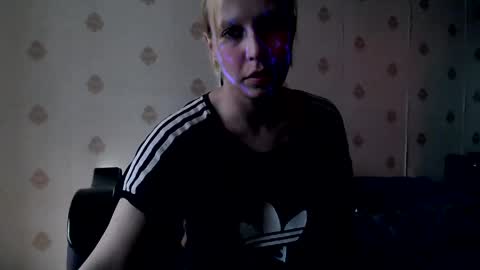 Snapshot of raziel_haze chatting on 04-20-26, 06:27 Yrriel Strife Candy-Demon Caveboy mr. Cringe online show from 04-20-26, 06:27