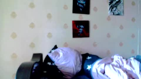 Snapshot of raziel_haze chatting on 05-10-26, 09:58 Yrriel Strife Candy-Demon Caveboy mr. Cringe online show from 05-10-26, 09:58
