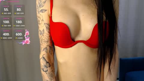 Snapshot of re_jeena chatting on 02-02-25, 10:24 Hayley online show from 02-02-25, 10:24