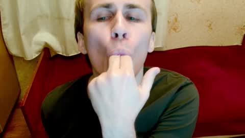 Snapshot of ready2serve_obey chatting on 02-08-25, 04:04 Jack online show from 02-08-25, 04:04