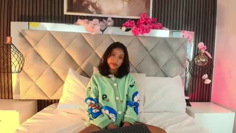 Snapshot of real_doncella_pussy chatting on 05-13-26, 08:27 DONCELLA online show from 05-13-26, 08:27
