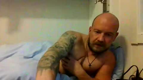 Snapshot of real_viking1 chatting on 10-25-25, 03:29 real_viking1 online show from 10-25-25, 03:29