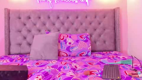 Snapshot of realbadbxtch chatting on 10-03-25, 06:16 Cattleya Exposito online show from 10-03-25, 06:16