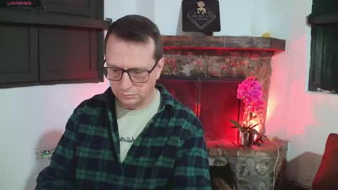 Snapshot of realdreamswc chatting on 05-16-26, 05:34 realdreamswc online show from 05-16-26, 05:34