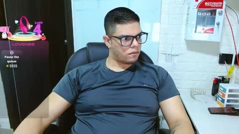 Snapshot of realjoel chatting on 06-02-26, 11:45 Joel online show from 06-02-26, 11:45