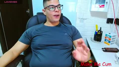 Snapshot of realjoel chatting on 07-14-26, 12:33 Joel online show from 07-14-26, 12:33