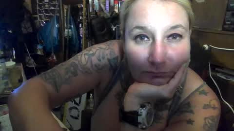 reallyredrum69 online show from 09-19-25, 03:41