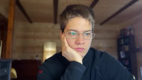 AliceEve online show from 10-20-25, 09:10