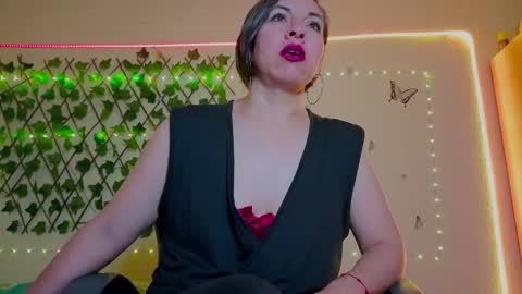 Snapshot of rebbeca09 chatting on 10-28-25, 10:41 Rebbeca online show from 10-28-25, 10:41