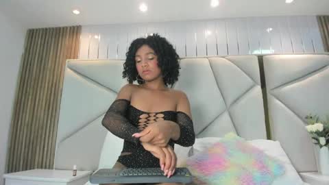 Snapshot of rebeca_brown_ chatting on 05-28-26, 11:18 Rebeca online show from 05-28-26, 11:18