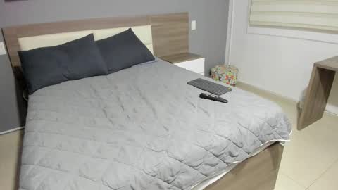 I invite you to my birthday on November 3th  online show from 09-27-25, 08:03