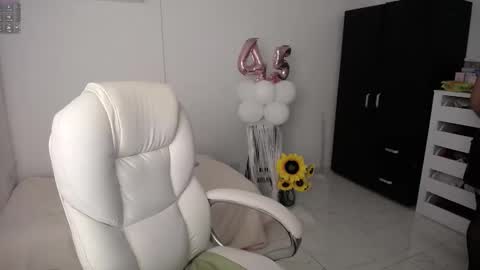 REBECA online show from 01-24-25, 11:23