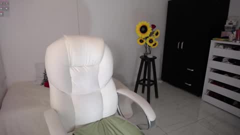 REBECA online show from 03-09-25, 12:31