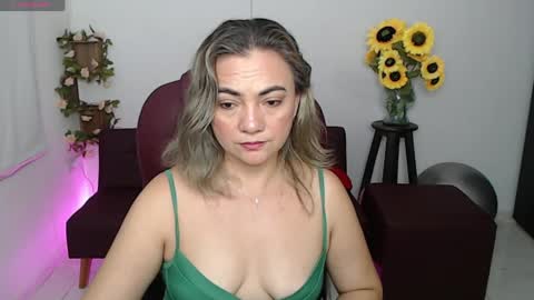 REBECA online show from 04-01-26, 01:52