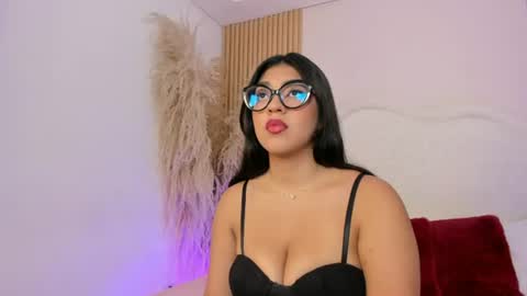 rebeca_taylor_ online show from 06-18-26, 04:24