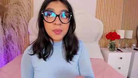 rebeca_taylor_ online show from 06-19-26, 04:17