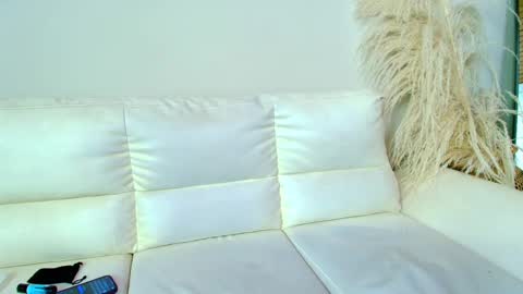 Rebeca Williams online show from 02-24-25, 09:09