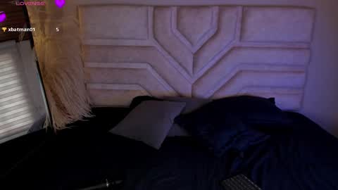 Rebeca Williams online show from 02-13-26, 01:51