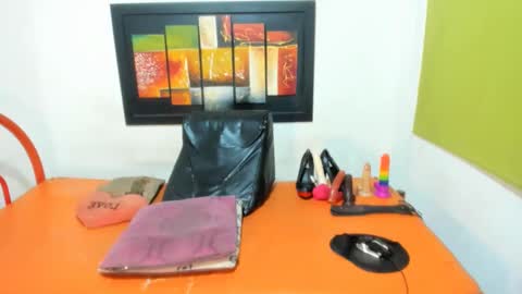 Snapshot of rebecabanks chatting on 01-23-25, 09:39 rebecabanks online show from 01-23-25, 09:39