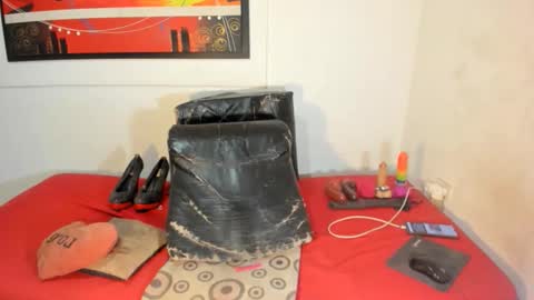 rebecabanks online show from 12-18-25, 01:55