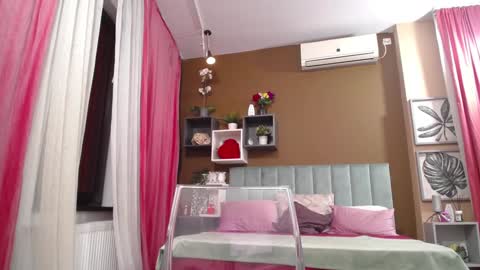 rebecablackx online show from 12-19-24, 11:18