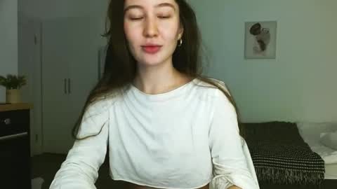 Snapshot of rebecca_demure18 chatting on 12-15-24, 02:27 Lets talk here 33. online show from 12-15-24, 02:27