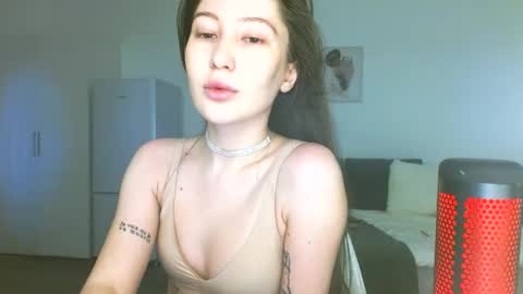 Snapshot of rebecca_demure18 chatting on 03-06-25, 03:24 Lets talk here 33. online show from 03-06-25, 03:24