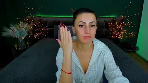 rebecca_diamonds online show from 02-06-25, 09:43