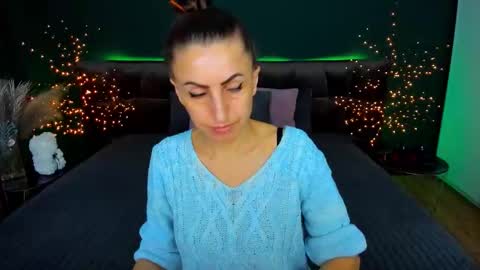 rebecca_diamonds online show from 11-17-25, 06:41