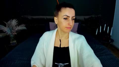 Snapshot of rebecca_diamonds chatting on 02-10-26, 07:01 rebecca_diamonds online show from 02-10-26, 07:01