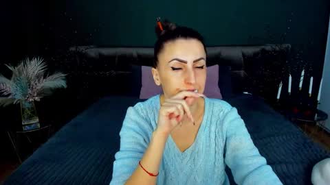 Snapshot of rebecca_diamonds chatting on 02-11-26, 06:29 rebecca_diamonds online show from 02-11-26, 06:29