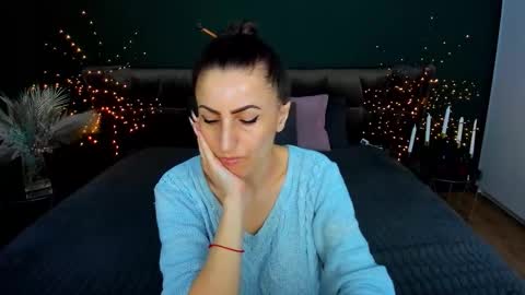 Snapshot of rebecca_diamonds chatting on 02-16-26, 06:42 rebecca_diamonds online show from 02-16-26, 06:42