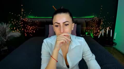 Snapshot of rebecca_diamonds chatting on 03-15-26, 06:52 rebecca_diamonds online show from 03-15-26, 06:52
