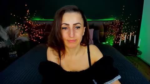 Snapshot of rebecca_diamonds chatting on 03-18-26, 06:49 rebecca_diamonds online show from 03-18-26, 06:49