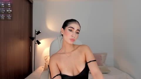 Snapshot of rebeccabaxter chatting on 09-15-25, 08:53 Rebecca online show from 09-15-25, 08:53