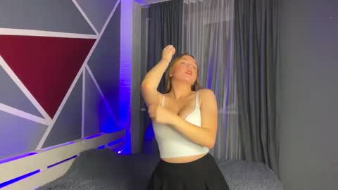 Snapshot of rebeccaeglitis chatting on 10-20-25, 04:29 Rebecca online show from 10-20-25, 04:29