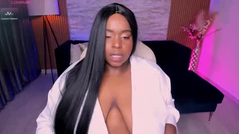 Snapshot of rebeka_spencer chatting on 03-11-26, 11:27 rebeka online show from 03-11-26, 11:27