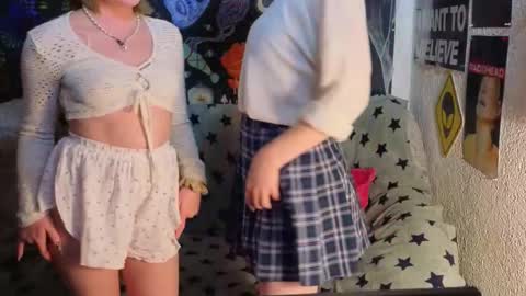 Lara online show from 12-19-25, 09:33