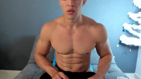 Snapshot of recce_taylor4 chatting on 01-15-25, 12:09 twitter REECET26 instagram RECCETAYLOR online show from 01-15-25, 12:09