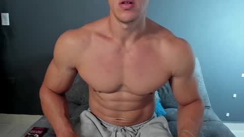 Snapshot of recce_taylor4 chatting on 01-25-25, 03:40 twitter REECET26 instagram RECCETAYLOR online show from 01-25-25, 03:40