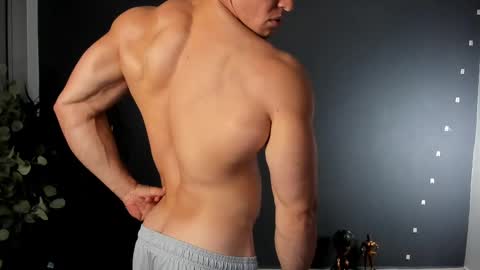 Snapshot of recce_taylor4 chatting on 02-22-25, 01:44 twitter REECET26 instagram RECCETAYLOR online show from 02-22-25, 01:44